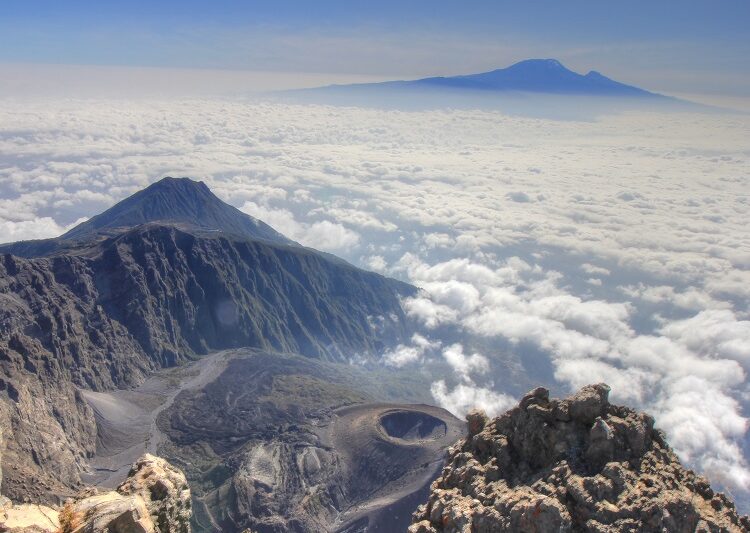 Best 3-day Mount Meru Hiking trip